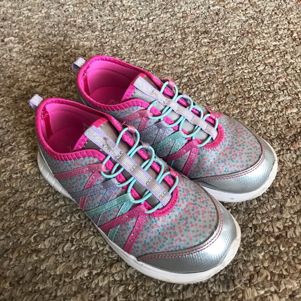 Girls shoes size 2